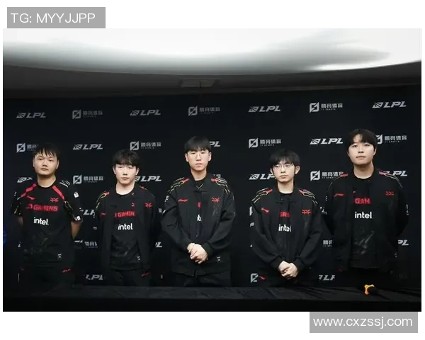 英雄联盟热议JDG战队技术争议引发玩家热烈讨论与反思