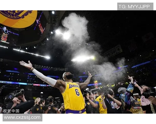 詹姆斯小姚明的篮球之路：从少年梦想到NBA巨星的成长历程