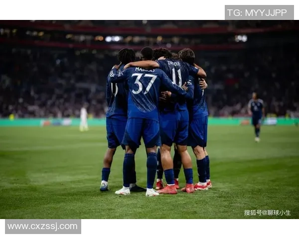 里昂逆袭曼联夺冠之路精彩集锦全场沸腾瞬间回顾