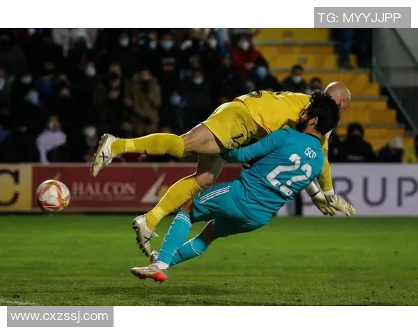 国王杯激战AC米兰狂胜那不勒斯五球乌龙球引发争议与全场沸腾 国王杯激战AC米兰狂胜那不勒斯五球乌龙球引发争议与全场沸腾