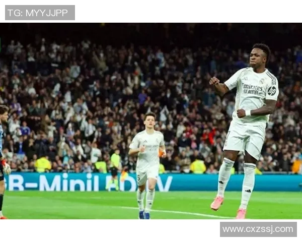 德甲赛场惊现冷门皇马狂胜那不勒斯引发全场热议 德甲赛场惊现冷门皇马狂胜那不勒斯引发全场热议