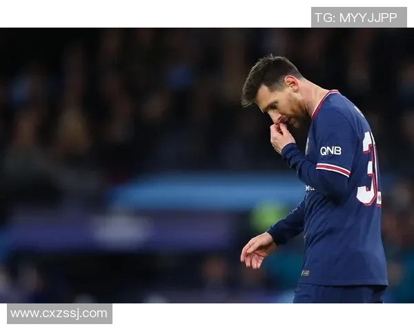 曼联主场狂胜巴黎圣日耳曼五球大捷绝杀时刻引发全场狂欢