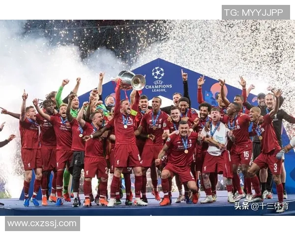 欧冠经典对决利物浦与曼联战成平局神扑瞬间引发全场欢呼 欧冠经典对决利物浦与曼联战成平局神扑瞬间引发全场欢呼